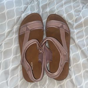 brand new cute sandals!